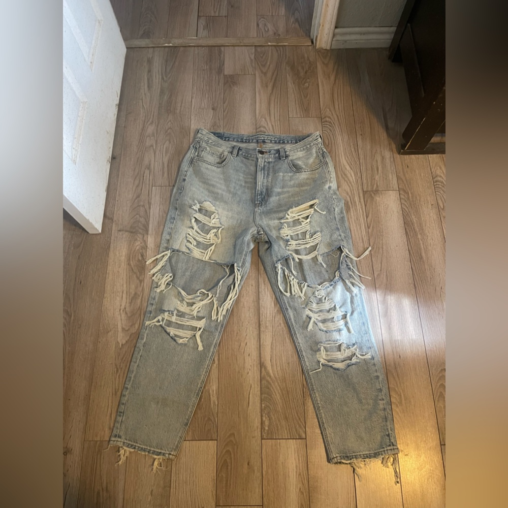 American Eagle distressed mom jeans